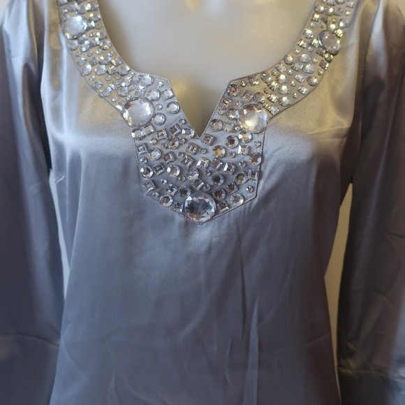 NWT Womens BCBGMaxazria Silver Satin Rhinestone V-Neck Tunic Top M * - Picture 7 of 12